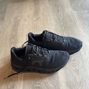 On Running Men's Black Sneakers